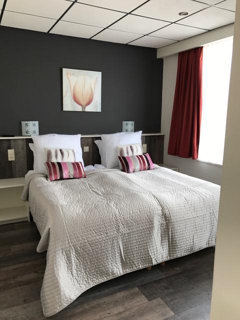 Hotel Plein 10 Zuidzande ภายนอก รูปภาพ